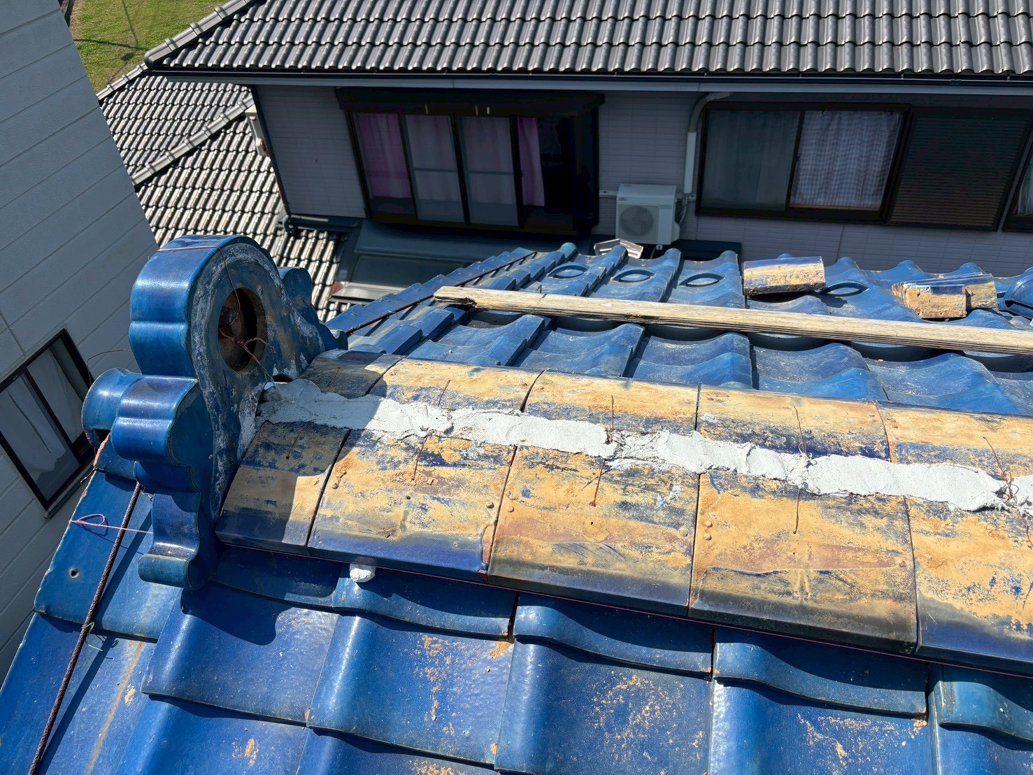 台熨斗瓦の積み直し